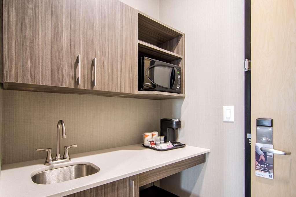 Comfort Inn & Suites North Battleford Phòng bức ảnh