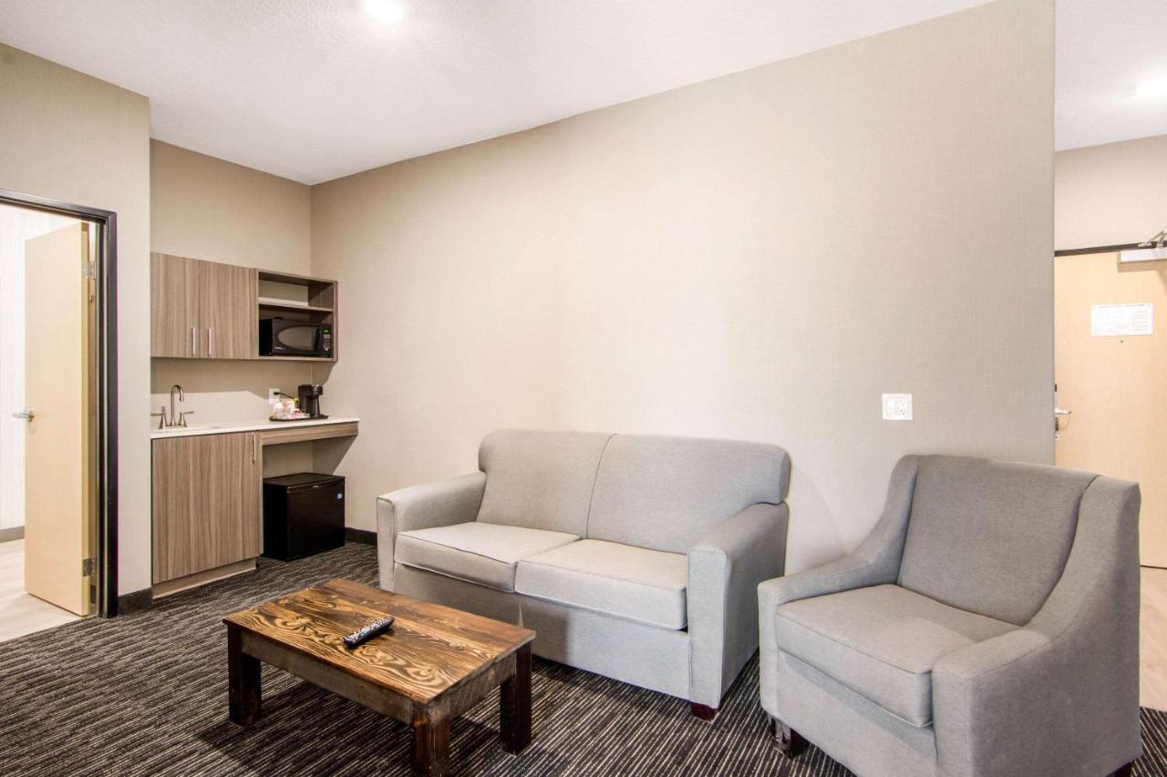Comfort Inn & Suites North Battleford Ngoại thất bức ảnh