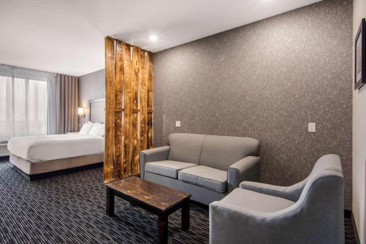 Comfort Inn & Suites North Battleford Ngoại thất bức ảnh