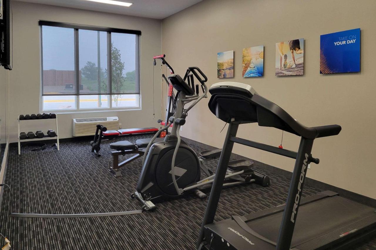 Comfort Inn & Suites North Battleford Ngoại thất bức ảnh