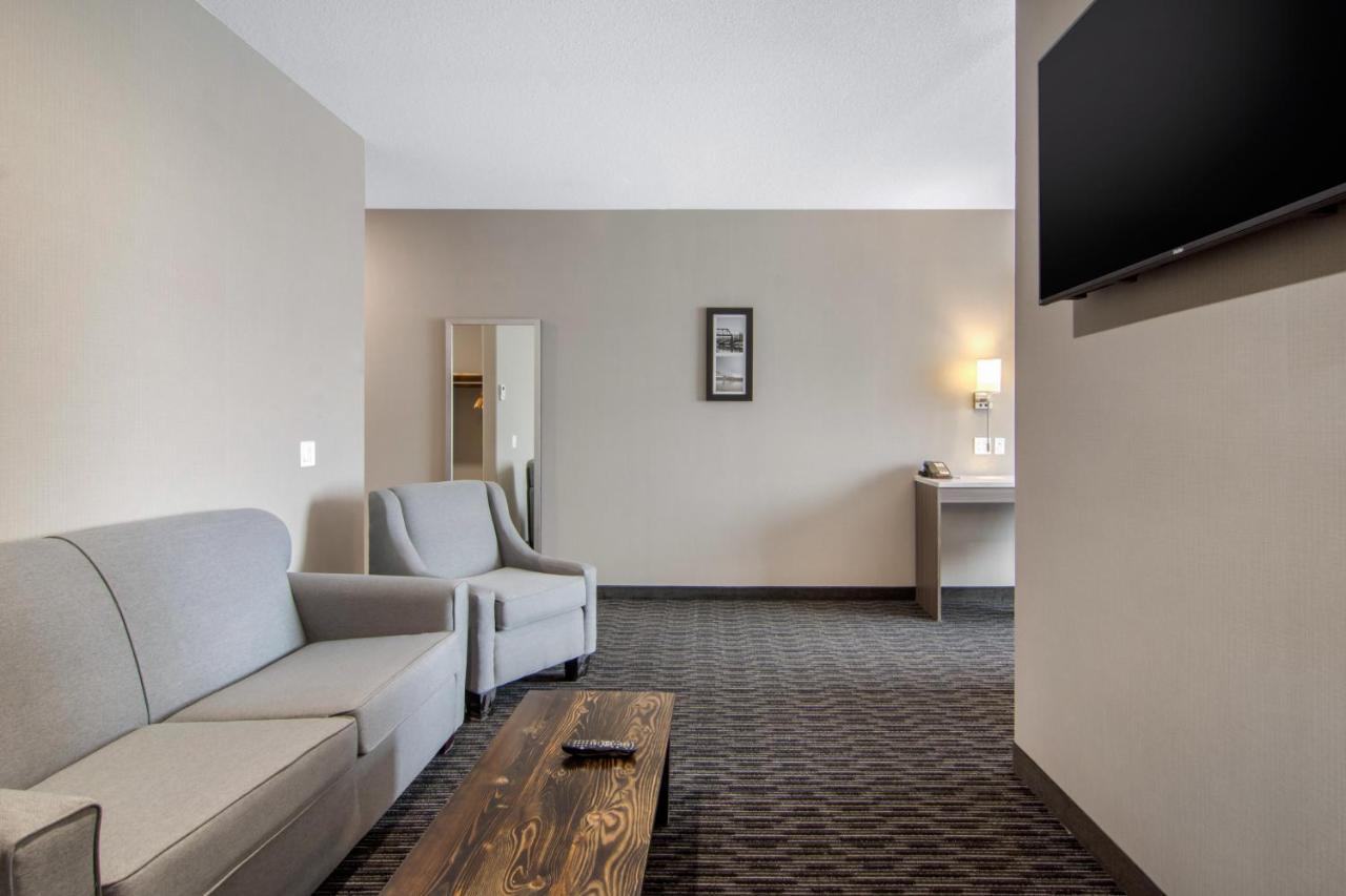 Comfort Inn & Suites North Battleford Ngoại thất bức ảnh