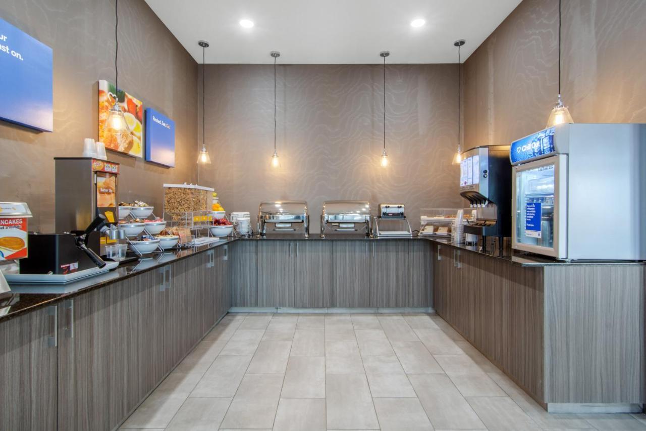 Comfort Inn & Suites North Battleford Ngoại thất bức ảnh